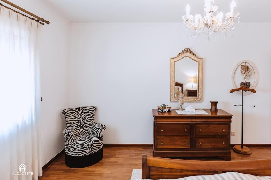 Casa Do Patio - 3 Bedrooms, Ponte Rol 토레스베드라스 외부 사진