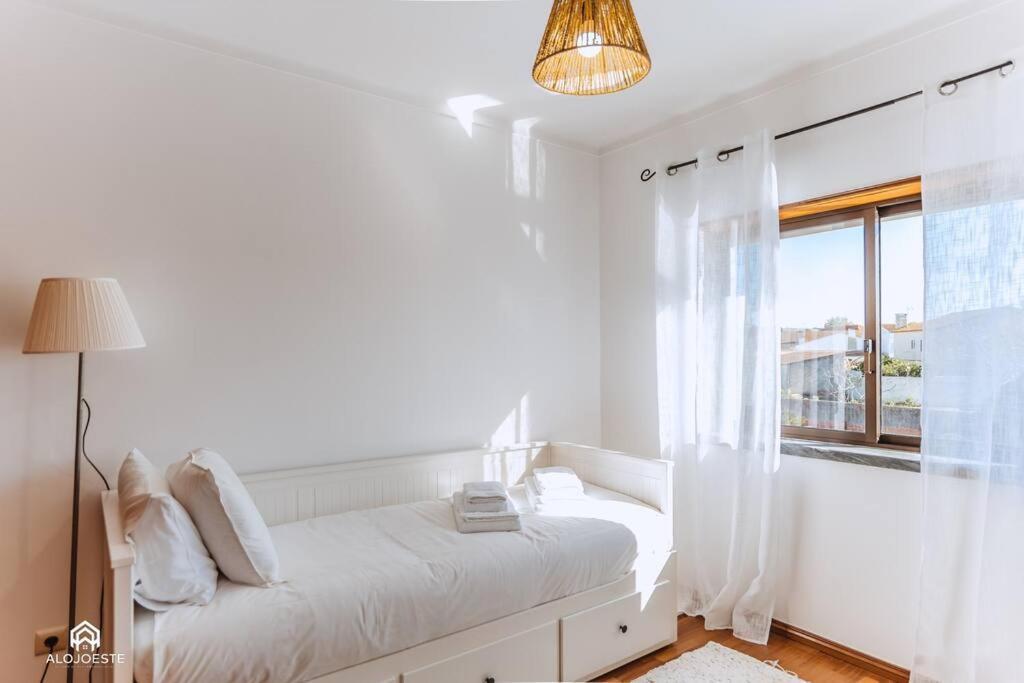 Casa Do Patio - 3 Bedrooms, Ponte Rol 토레스베드라스 외부 사진
