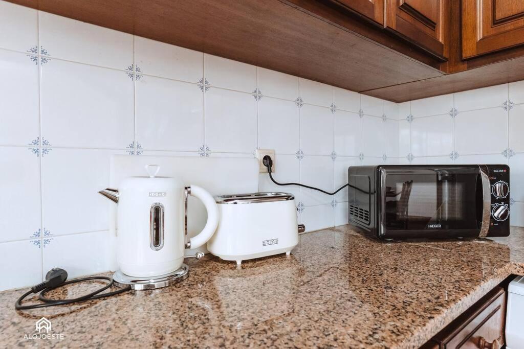 Casa Do Patio - 3 Bedrooms, Ponte Rol 토레스베드라스 외부 사진