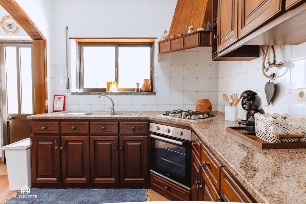 Casa Do Patio - 3 Bedrooms, Ponte Rol 토레스베드라스 외부 사진