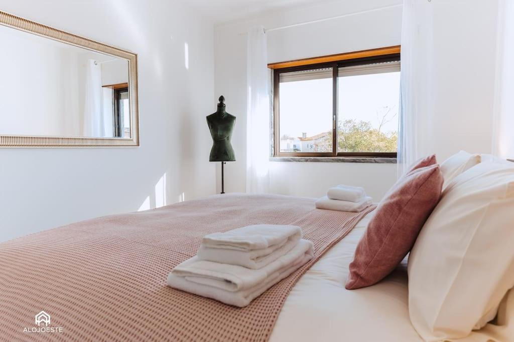 Casa Do Patio - 3 Bedrooms, Ponte Rol 토레스베드라스 외부 사진