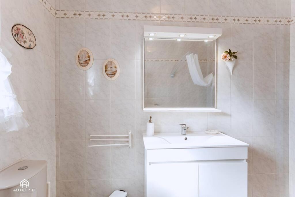 Casa Do Patio - 3 Bedrooms, Ponte Rol 토레스베드라스 외부 사진