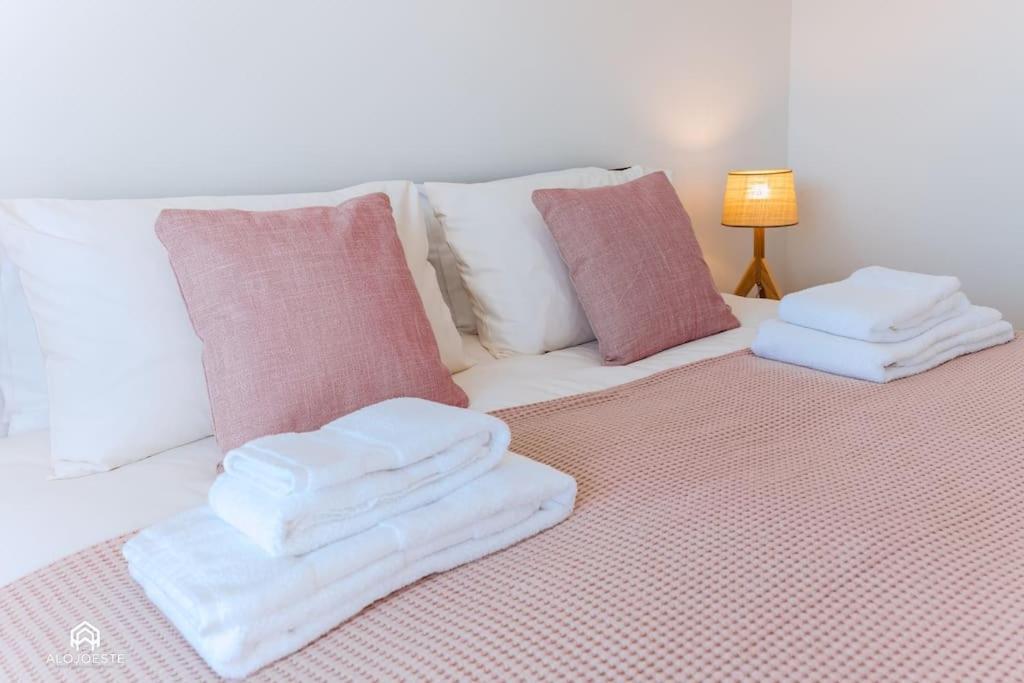 Casa Do Patio - 3 Bedrooms, Ponte Rol 토레스베드라스 외부 사진